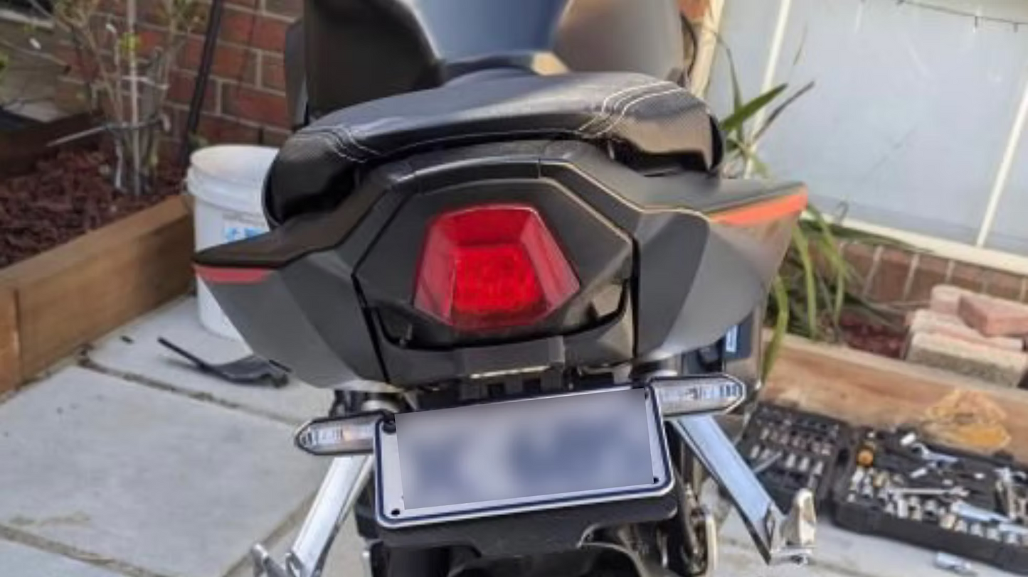 Tail light & flip plate Combo - 2024+ HONDA CBR650R INTEGRATED TAILLIGHT